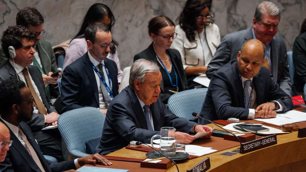 epa12785750 Secretary-General of the United Nations Antonio Guterres (C) speaks during an emergency session of UN Security Council on Iran in New York, New York, USA, 28 February 2026, following joint Israel-US military strikes targeting multiple locations in Iran in the early hours of 28 February 2026.  EPA/OLGA FEDOROVA
