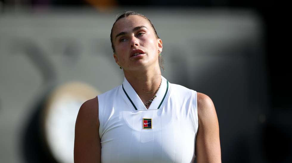 epa13089418 Aryna Sabalenka of Belarus reacts during her Women's Singles fourth round match against Naomi Osake of Japan at the Wimbledon Championships in London, Britain, 05 July 2026.  EPA/ADAM VAUGHAN
