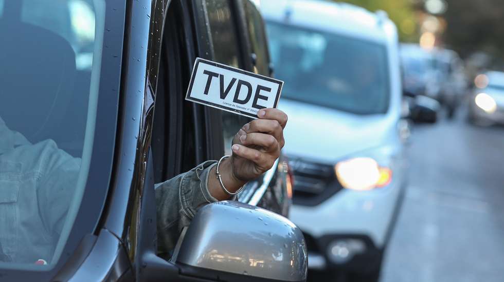 O número de certificados de motoristas TVDE registados em Portugal é de 77.441