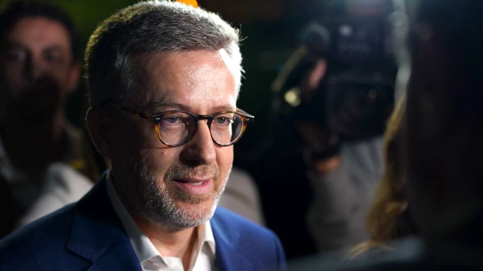 Carlos Moedas à chegada ao 42.º Congresso Nacional do PSD realizado em Braga, 19 de Outubro 2024. HUGO DELGADO/LUSA