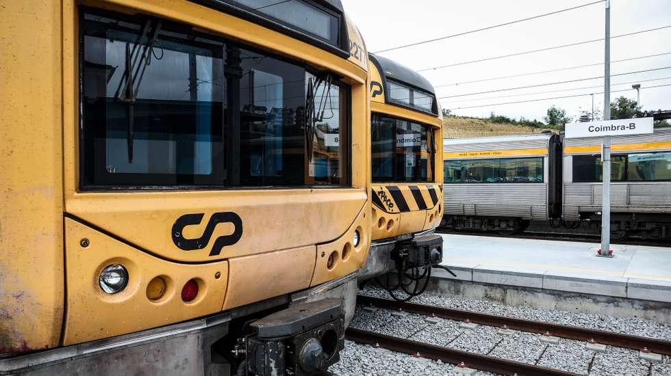 Na estação da CP de Coimbra-B não circulam comboios e as bilheteiras estão encerradas devido à greve dos trabalhadores da CP convocada pelo Sindicato Ferroviário da Revisão Comercial Itinerante (SFRCI), em Coimbra, 8 de maio de 2025. PAULO NOVAIS/LUS
