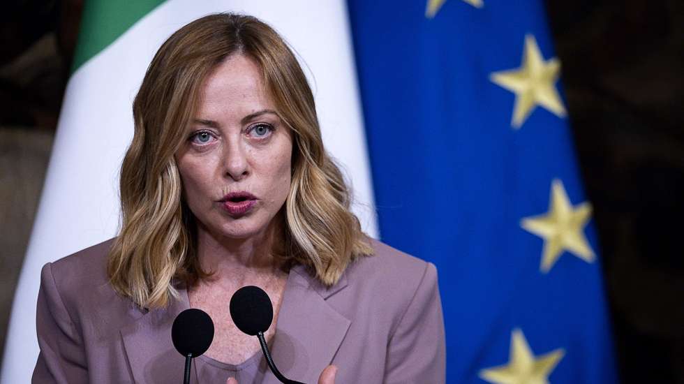 epa12110547 Italian Prime Minister Giorgia Meloni speaks at a joint press conference with German Chancellor Friedrich Merz following their meeting at Palazzo Chigi in Rome, Italy, 17 May 2025.  EPA/ANGELO CARCONI