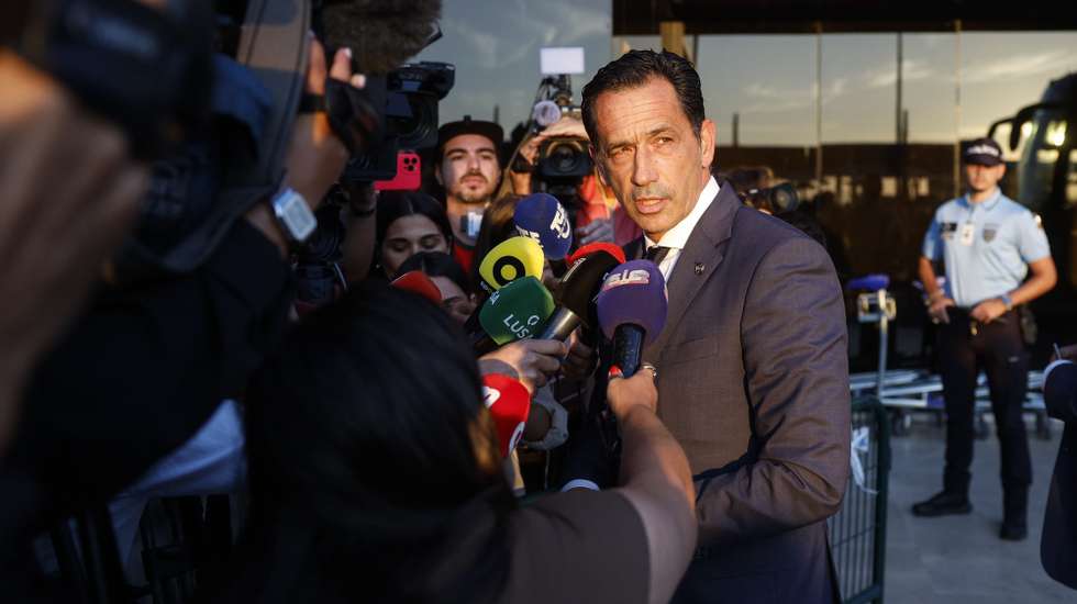 epa13097113 Portuguese national federation soccer team president Pedro Proenca speaks to the media as he arrives with his players at Humberto Delgado airport after the team was defeat against Spain in the FIFA World Cup 2026 , in Lisbon, Portugal, 08 July 2026.  EPA/ANTONIO PEDRO SANTOS