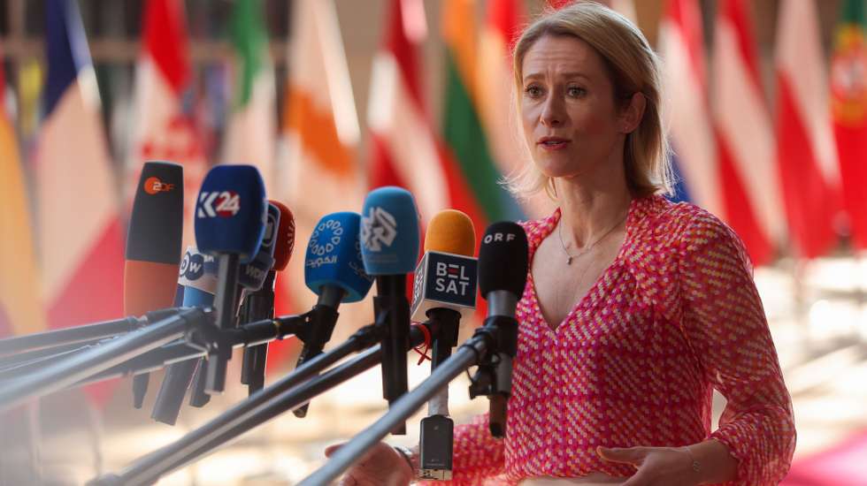 epa12118507 EU High Representative for Foreign Affairs and Security Policy, Kaja Kallas, speaks to the press during a European Foreign Affairs and Defense Ministers Council in Brussels, Belgium, 20 May 2025. The Council will discuss EU military support for Ukraine and the latest developments in the Middle East and in Syria.  EPA/OLIVIER HOSLET