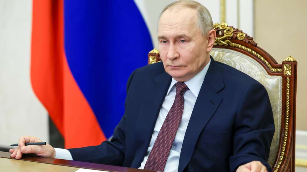 epa12668603 Russian President Vladimir Putin chairs a meeting with members of the government via videoconference at the Kremlin in Moscow, Russia, 21 January 2026.  EPA/VYACHESLAV PROKOFYEV/SPUTNIK/KREMLIN / POOL MANDATORY CREDIT