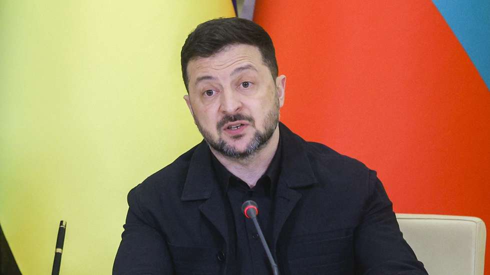epa12860559 Ukrainian President Volodymyr Zelensky attends a joint press conference with Bulgarian Prime Minister Gyurov in Kyiv, Ukraine, 30 March 2026. The Bulgarian prime minister arrived in Kyiv to meet with top Ukrainian officials amid the Russian invasion.  EPA/SERGEY DOLZHENKO