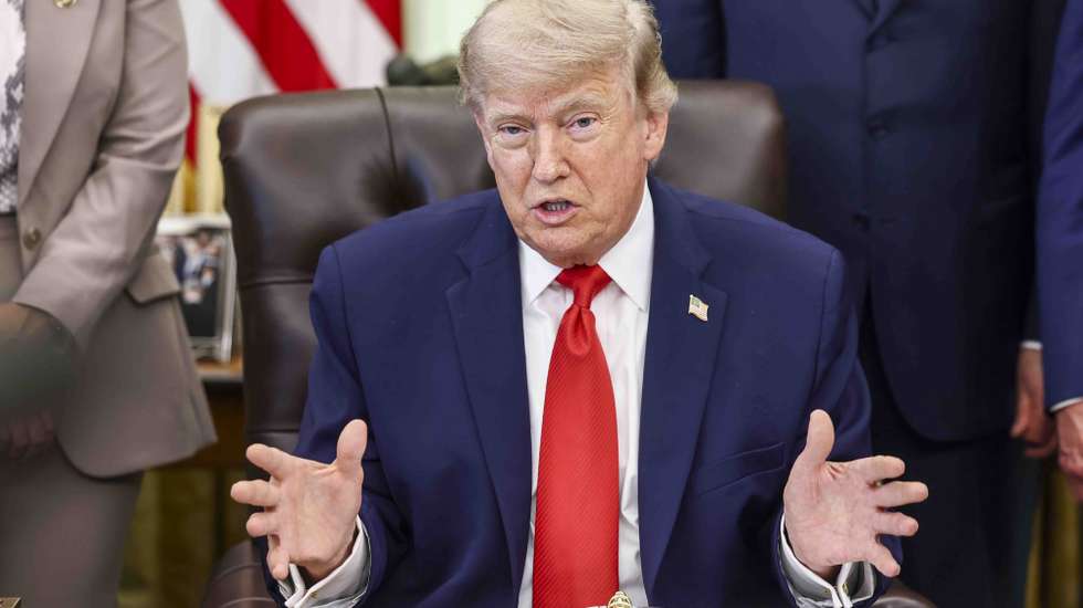 epa13031338 US President Donald Trump speaks to reporters during a signing ceremony in the Oval Office of the White House in Washington, DC, USA, 11 June 2026. Trump signed a proclamation opening parts of the Pacific to commercial fishing access for US-flagged vessels.  EPA/JIM LO SCALZO / POOL
