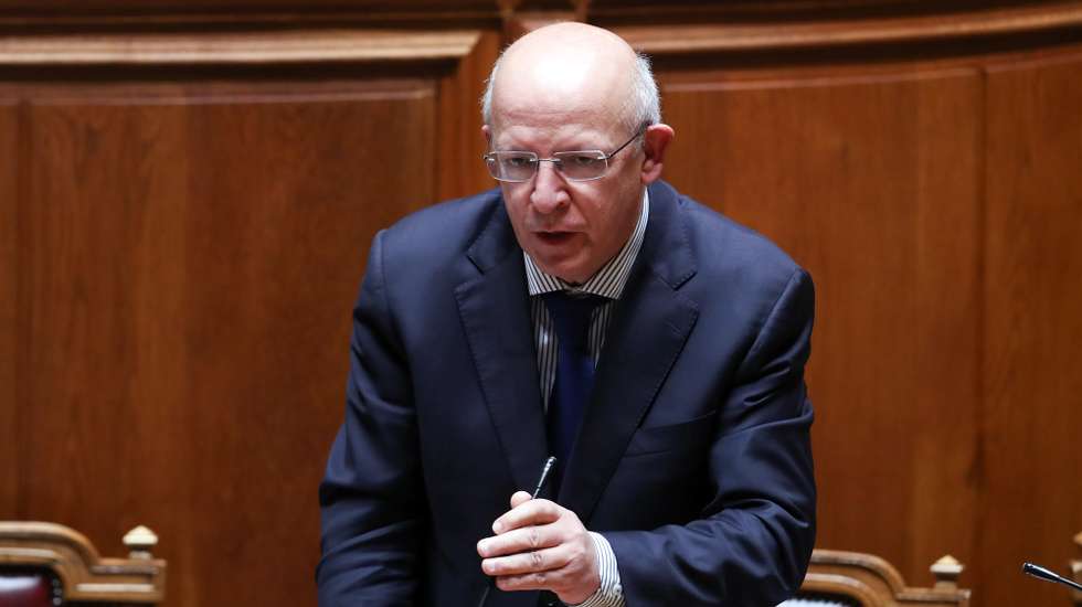 O ministro de Estado e dos Negócios Estrangeiros, Augusto Santos Silva, intervém no debate o sobre a participação de Portugal na Cooperação Estruturada Permanente, que decorreu na Assembleia da República, em Lisboa, 31 de março de 2021. ANTÓNIO COTRIM/LUSA