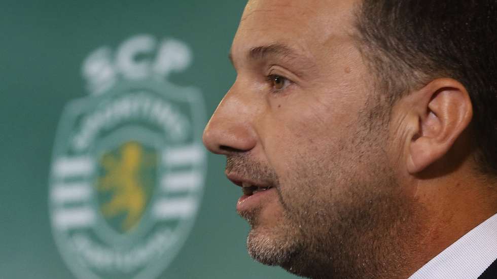 O presidente do Sporting, Frederico Varandas, durante a posse dos órgãos sociais do clube, no Auditório Artur Agostinho, Estádio José Alvalade, em Lisboa, 10 de março de 2022. MANUEL DE ALMEIDA/LUSA