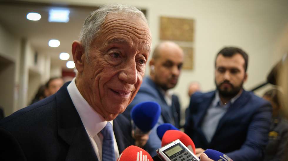 O Presidente da República, Marcelo Rebelo de Sousa , fala aos jornalistas após o 5.º Encontro de Cuidadores Informais, promovido pela Associação Nacional de Cuidadores Informais. Setubal, 04 de Novembro de 2023. RUI MINDERICO/LUSA