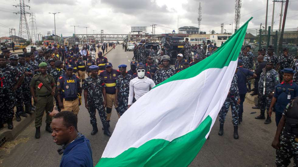 epa11518821 Demonstrators take part in a rally against the cost-of-living crisis the country is experiencing, in Lagos, Nigeria, 02 August 2024. Nigerians on 02 August responded to online calls to mobilize against economic hardship, insecurity, poor infrastructure and environmental degradation. Nigeria, Africa's most populous country, is experiencing its worst economic crisis with an annual inflation rate at 34.19 percent in June 2024, the highest since March 1996, according to the Central Bank of Nigeria (CBN). Amnesty International Nigeria condemned in a post on social media 'X' 'the killing of 13 protesters across the country'.  EPA/EMMANUEL ADEGBOYE