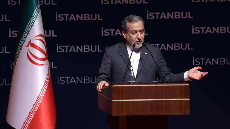 epa12190554 Iranian Foreign Minister Abbas Araghchi gestures as he speaks during a press conference in Istanbul, Turkey, 22 June 2025. The US forces struck three of Iran's key nuclear sites: Natanz, Isfahan and Fordo, US President Trump announced on 21 June. Israel and Iran have been exchanging fire since Israel launched strikes across Iran on 13 June 2025 as part of Operation 'Rising Lion.'  EPA/ERDEM SAHIN