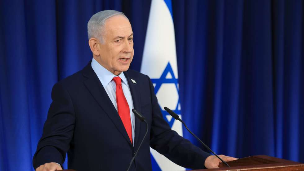 epa12834006 Israeli Prime Minister Benjamin Netanyahu speaks during a press conference in Jerusalem, 19 March 2026, amid the US-Israel conflict with Iran.  EPA/RONEN ZVULUN / POOL