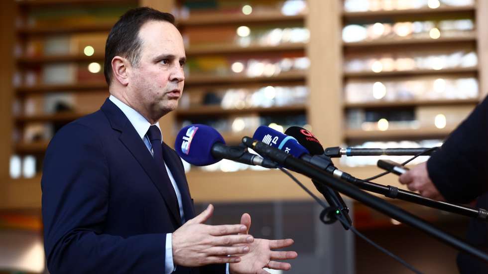 epa10465128 Minister of Finance and Planning of Portugal, Fernando Medina speaks to the press ahead of a Eurogroup finance ministers' meeting the European Council in Brussels, Belgium, 13 February 2023.  EPA/STEPHANIE LECOCQ