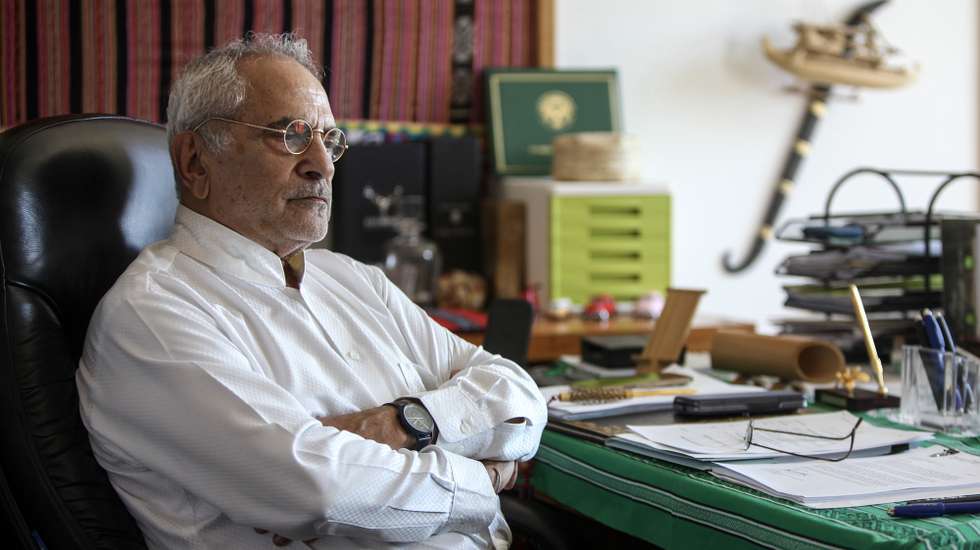 O Presidente da República de Timor-Leste, José Ramos-Horta, posa para a fotografia durante uma entrevista onde considerou que uma maioria absoluta saída das eleições de domingo é a melhor solução para o país, vincando, porém, que o partido vencedor não deve trabalhar sozinho na governação, em Díli, Timor-Leste, 15 de maio de 2023. (ACOMPANHA TEXTO DA LUSA). ANTÓNIO SAMPAIO / LUSA