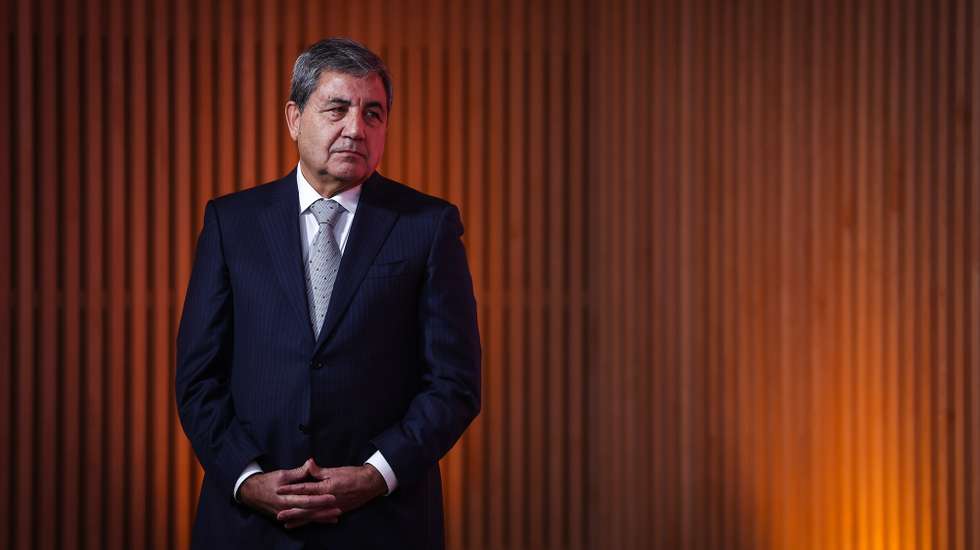 O presidente da Federação Portuguesa de Futebol (FPF), Fernando Gomes, durante a conferência, na Cidade do Futebol, em Oeiras, 27 de novembro de 2023. RODRIGO ANTUNES/LUSA