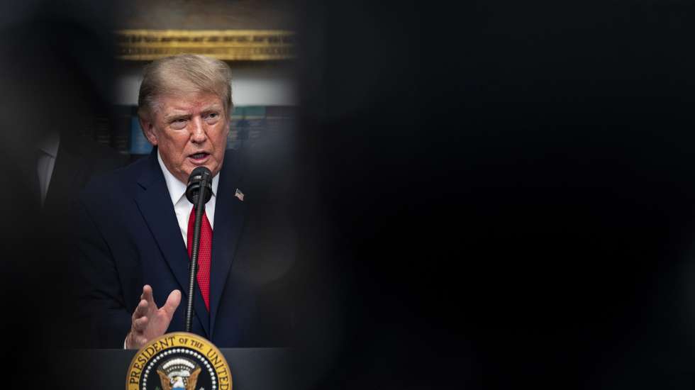 epa13179557 US President Donald Trump speaks during a meeting with technology leaders in the Roosevelt Room of the White House in Washington, DC, USA, 19 August 2026.  EPA/AL DRAGO / POOL