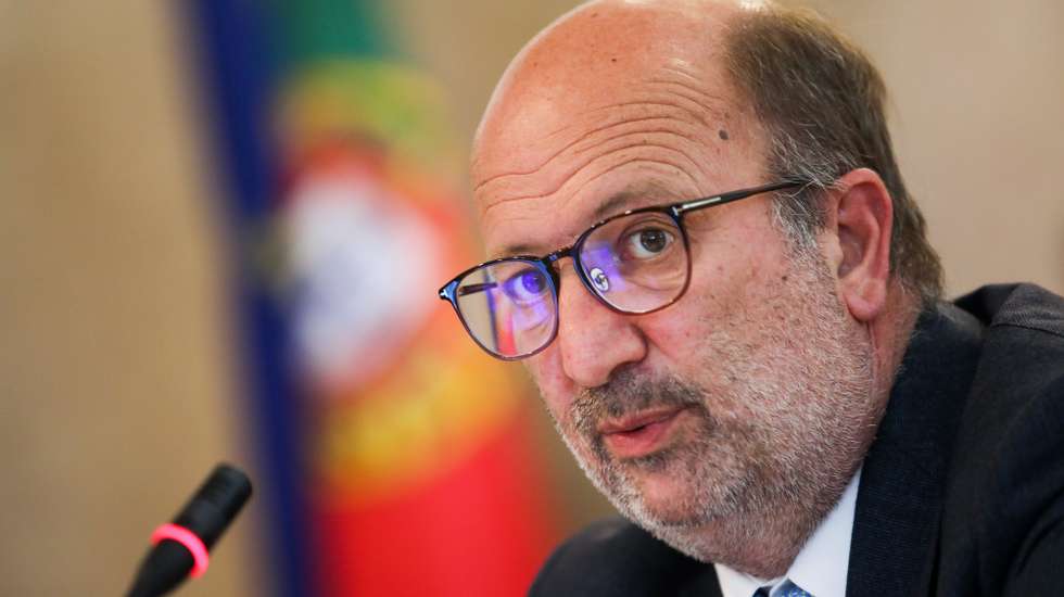 O ministro do Ambiente e da Ação Climática, João Pedro Matos Fernandes, durante a Comissão de Ambiente, Energia e Ordenamento do Território, na Assembleia da República, em Lisboa, 11 de maio de 2021. ANDRÉ KOSTERS/LUSA