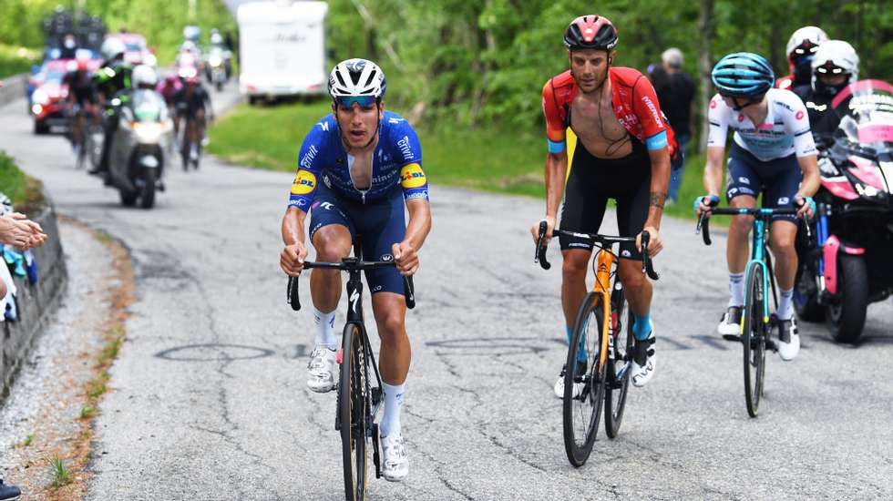 João Almeida ganhou tempo a Simon Yates, Vlasov e Hugh Carthy, consolidou oitavo lugar e pode subir na classificação no contrarrelógio da última etapa