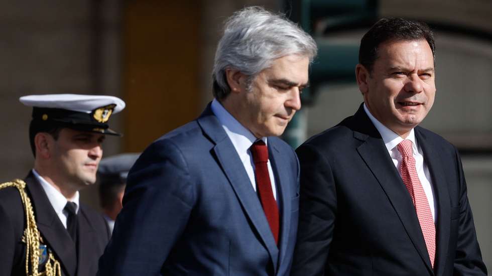 epa11299610 Portuguese Defense Minister Nuno Melo (L) and Prime Minister Luis Montenegro attend the military ceremony marking the Carnation Revolution 50th anniversary in Lisbon, Portugal, 25 April 2024. Portugal celebrates the 50th anniversary of the Carnation Revolution that ended the authoritarian regime of Estado Novo (New State) that ruled the country between 1926 to 1974.  EPA/ANTONIO PEDRO SANTOS