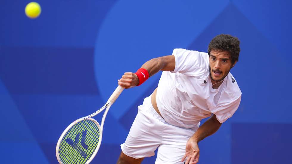 Os tenistas portugueses Francisco Cabral e Nuno Borges, durante a partida dos oitavos de final nos Jogos Olímpicos de Paris 2024 contra os alemães Jan Lennard Struff e Dominik Koepfer, em Paris, França, 30 de julho de 2024. HUGO DELGADO/LUSA