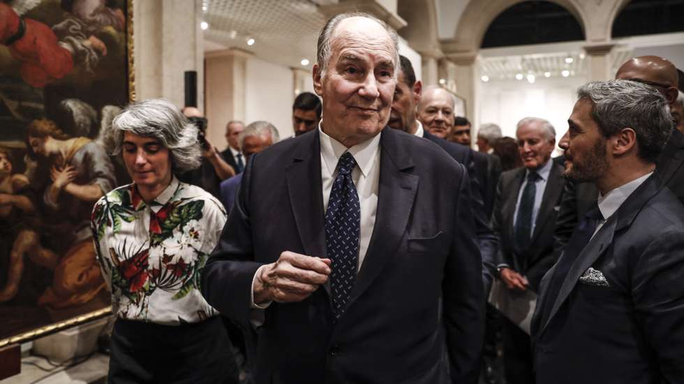 epa07471594 Prince Aga Khan IV (C) and Portuguese Culture Minister Graca Fonseca (L) during the donation ceremony of three Portuguese XVII century paintings to the Portuguese government that took place at National Museum of Ancient Art in Lisbon, Portugal, 29 March 2019.  EPA/RODRIGO ANTUNES