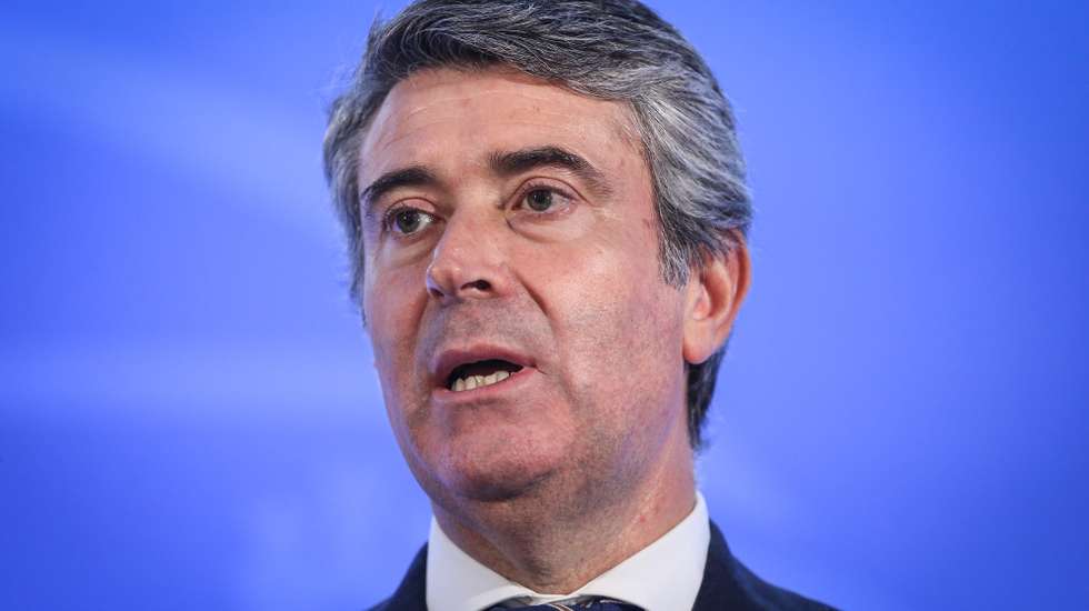 O ministro da Administração Interna, José Luis Carneiro, participa na conferência de imprensa no final da reunião do Conselho de Ministros, em Lisboa, 25 de maio de 2023. RODRIGO ANTUNES/LUSA