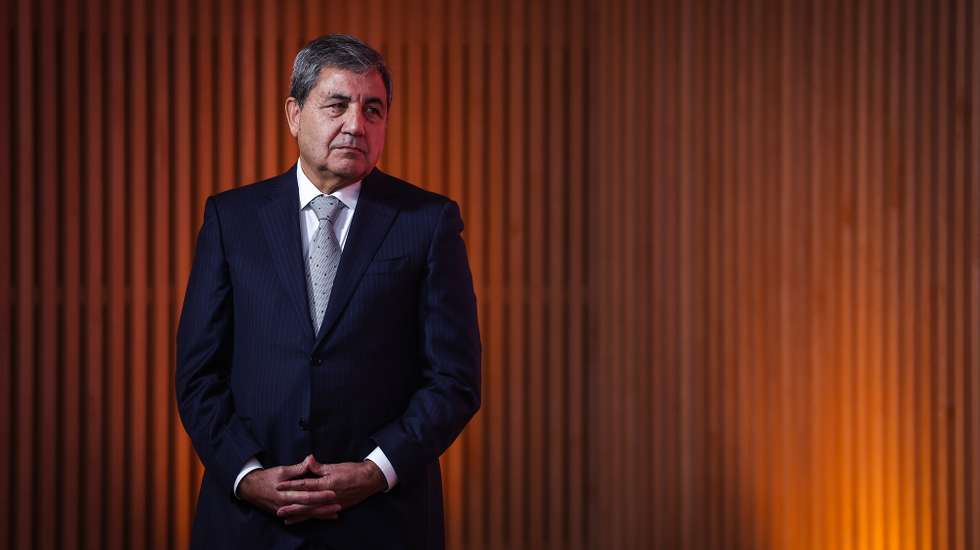 O presidente da Federação Portuguesa de Futebol (FPF), Fernando Gomes, durante a conferência, na Cidade do Futebol, em Oeiras, 27 de novembro de 2023. RODRIGO ANTUNES/LUSA