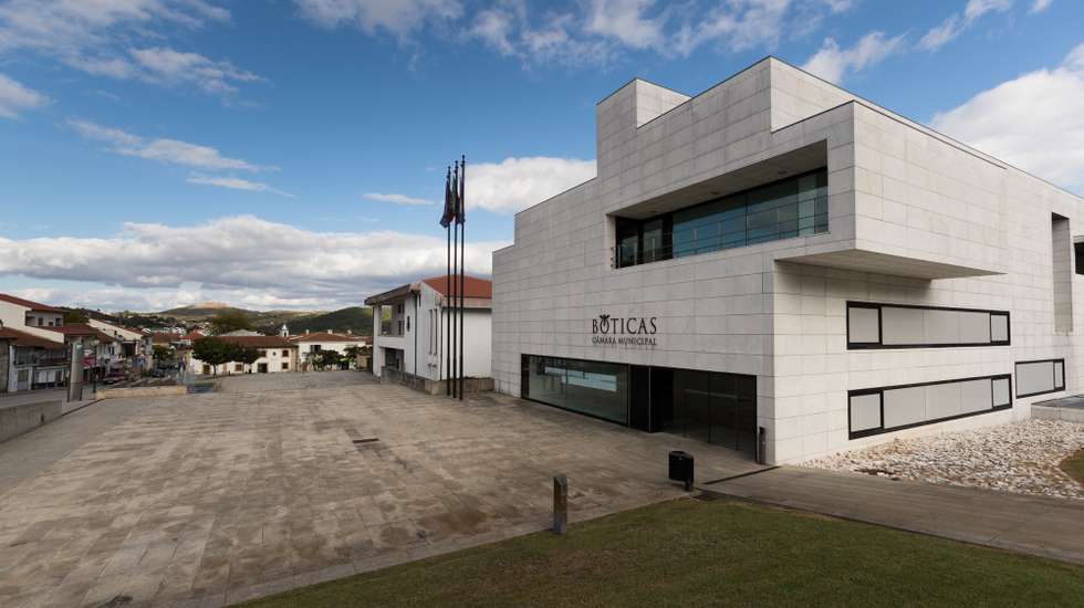 Edifício da Câmara Municipal de Boticas, concelho de Boticas, distrito de Vila Real, 12 de outubro 2017. PEDRO SARMENTO COSTA / LUSA