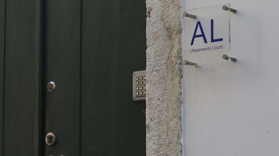 Alojamento local