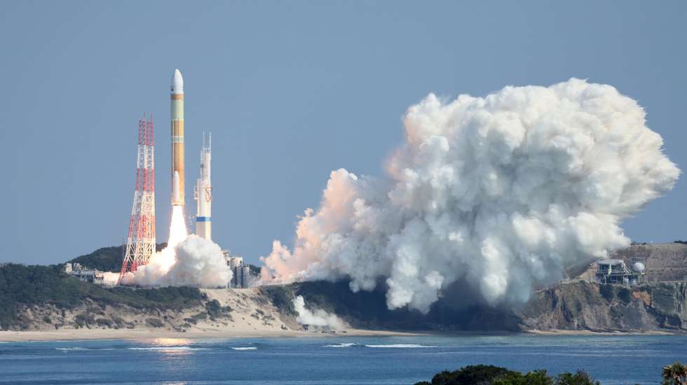 epa10506907 Japan's new H3 rocket carrying land observing Satellite-3 'DAICHI-3' launches from a pad at the Tanegashima Space Center located on Tanegashima island, Kagoshima Prefecture, Japan, 07 March 2023. The Japan Aerospace Exploration Agency (JAXA) announced it ordered the rocket to self-destruct minutes after its lauch following an apparent second-stage engine ignition failure.  EPA/JIJI PRESS JAPAN OUT EDITORIAL USE ONLY/