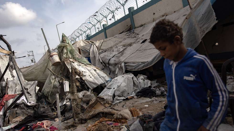 epa11375270 Palestinians inspect their tents after an Israeli army operation on an area previously designated by the Israeli army as safe for displaced Palestinians, in Rafah, southern Gaza Strip, 28 May 2024. More than 36,000 Palestinians and over 1,400 Israelis have been killed, according to the Palestinian Health Ministry and the Israel Defense Forces (IDF), since Hamas militants launched an attack against Israel from the Gaza Strip on 07 October 2023, and the Israeli operations in Gaza and the West Bank which followed it.  EPA/HAITHAM IMAD