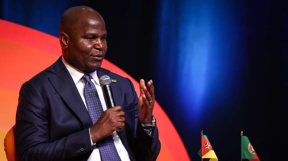 epa13112405 Mozambique's President, Daniel Chapo, speaks during the 9th EurAfrican Forum in Cascais, Portugal, 15 July 2026.  EPA/RODRIGO ANTUNES