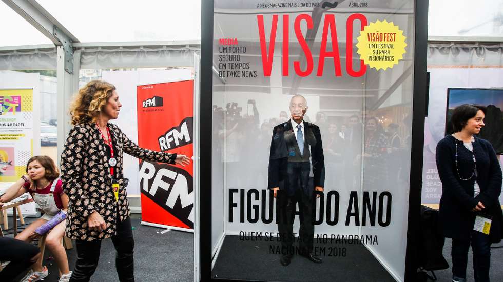 O Presidente da República, Marcelo Rebelo de Sousa, durante uma visita ao stand da Visão Fest 201, dos 25 anos da revista Visão, em Lisboa, 22 de abril de 2018. NUNO FOX/LUSA