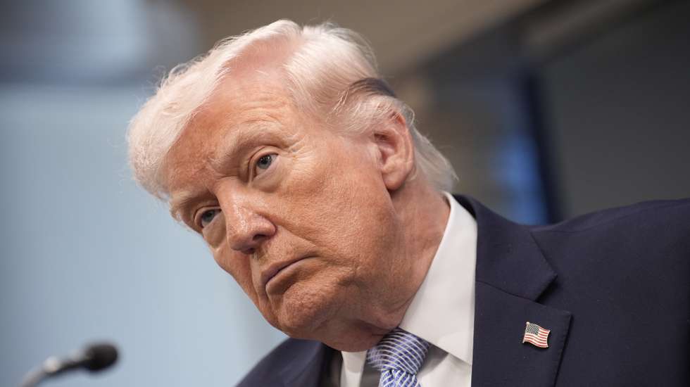 epa12872501 US President Donald Trump briefs the media on Iran from the James S Brady Press Briefing Room of the White House in Washington, DC, USA, 06 April 2026.  EPA/YURI GRIPAS / POOL