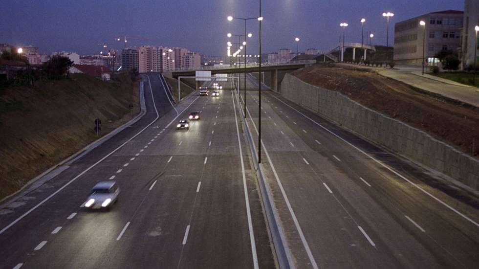 As autoridades receberam o alerta para a ocorrência às 19h10