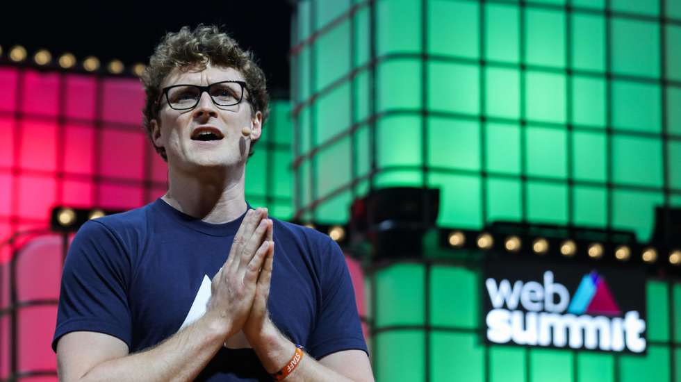 A Web Summit tem um contrato com o Governo de Lisboa até 2028. Em 2020, devido à pandemia, a edição foi adiada para dezembro