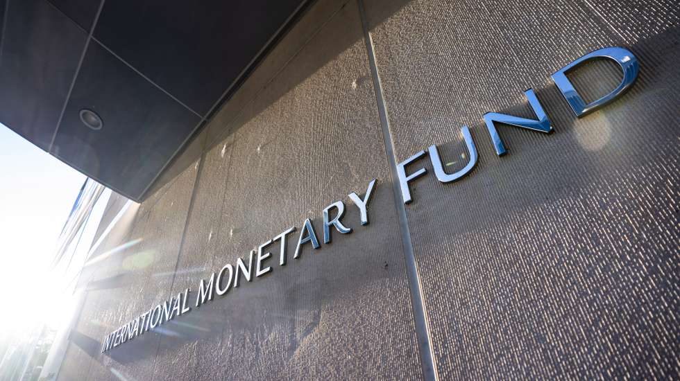 epa08743975 A sign for the International Monetary Fund (IMF) outside its headquarters in Washington, DC, USA, 14 October 2020. The IMF World Bank Group 2020 annual fall meeting has gone virtual due to the Coronavirus pandemic.  EPA/JIM LO SCALZO