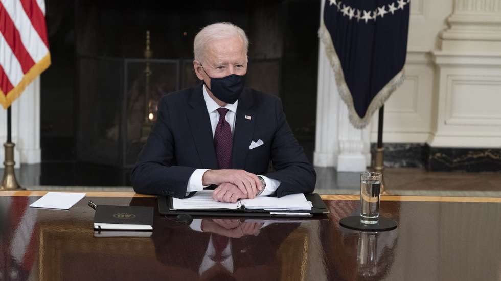 epa09055173 US President Joe Biden holds a roundtable on the American Rescue Plan at the White House in Washington, DC, USA, 05 March 2021.  EPA/Chris Kleponis / POOL