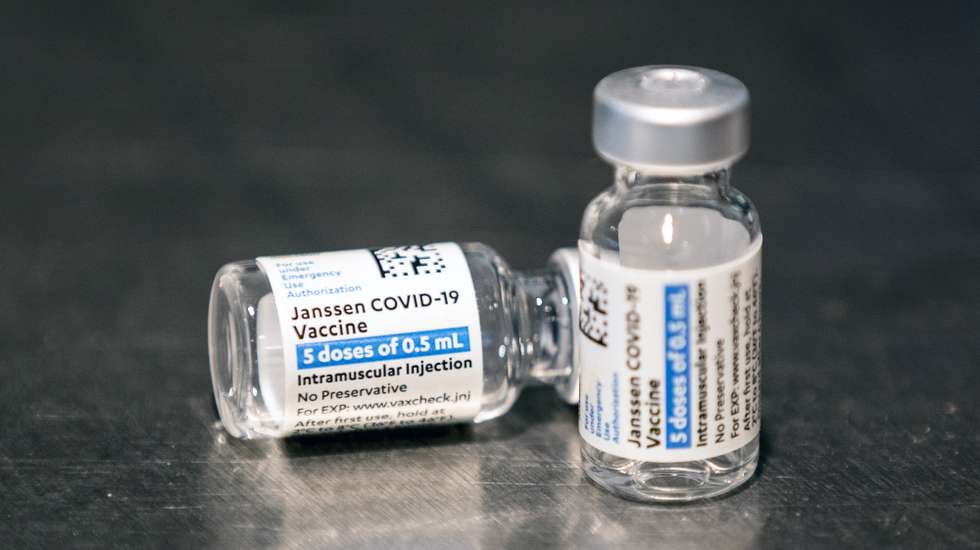 epa09184133 Vials of the Janssen (Pharmaceutical Companies of Johnson &amp; Johnson) vaccine against Covid-19 are displayed during a vaccination operation organized by the Los Angeles Football Club at the Bank of California Stadium in Los Angeles, California, USA, 07 May 2021. Los Angeles Football Club has announced that vaccinated fans will receive a 20% discount on merchandise at the LAFC team store.  EPA/ETIENNE LAURENT