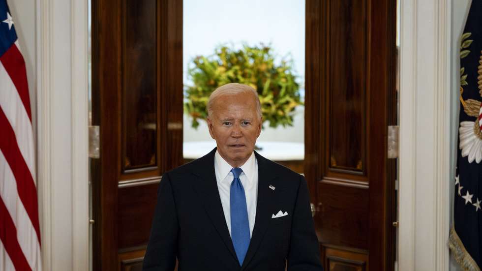 epa11451542 US President Joe Biden walks from the Blue Room to deliver remarks about the US Supreme Court Presidential Immunity ruling for the Trump vs. United States case at the White House in Washington, DC, USA, 01 July 2024. The Court released their ruling which stated that a sitting president has immunity from criminal liability for actions taken while in office that are deemed Official Acts.  EPA/SAMUEL CORUM / POOL *** World Rights ***