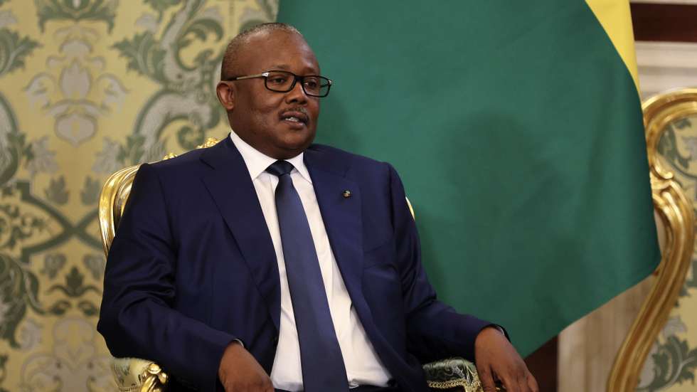 epa11925701 Guinea-Bissau's President Umaro Sissoco Embalo speaks with the Russian president during their meeting at the Kremlin in Moscow, Russia, 26 February 2025. The president of Guinea-Bissau is on a state visit to Russia.  EPA/YURI KOCHETKOV / POOL