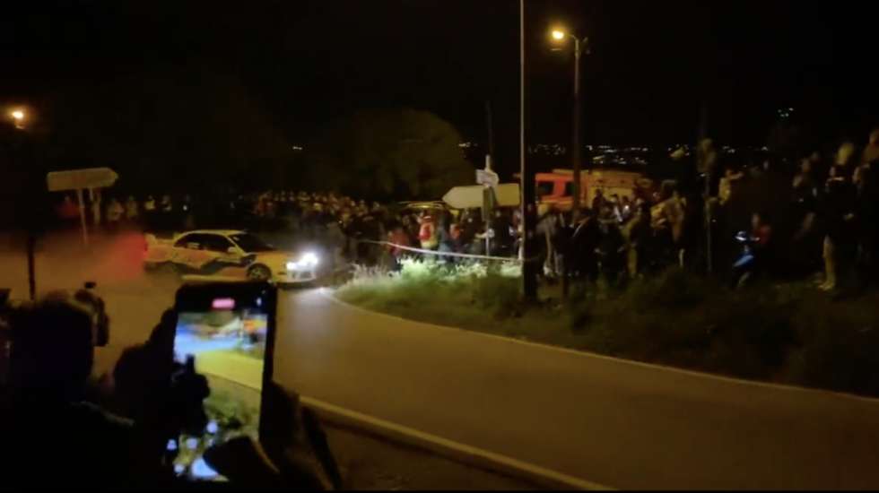 O Rallye das Camélias começou esta sexta-feira e decorre até este sábado. Depois do acidente, todas as classificativas desta sexta-feira foram canceladas