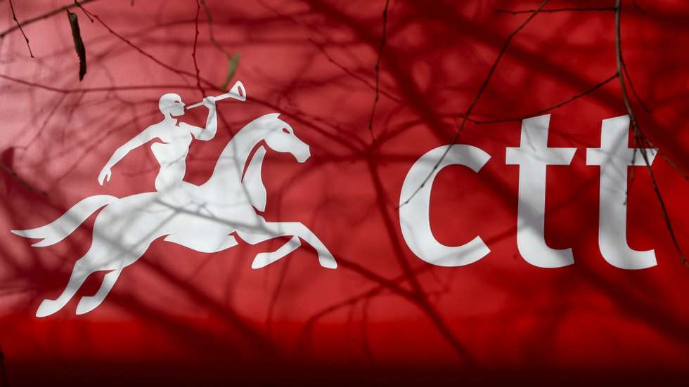As ações dos CTT subiram 0,43% para 3,49 euros