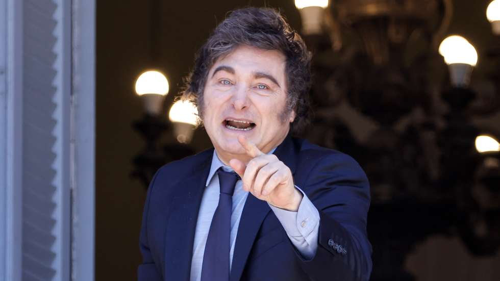 epa11731535 Argentine President Javier Milei reacts during his meeting with the Italian prime minister at the Casa Rosada in Buenos Aires, Argentina, 20 November 2024. Meloni is on her first official visit to Argentina after participating in the G20 leaders’ summit in Rio de Janeiro.  EPA/JUAN IGNACIO RONCORONI