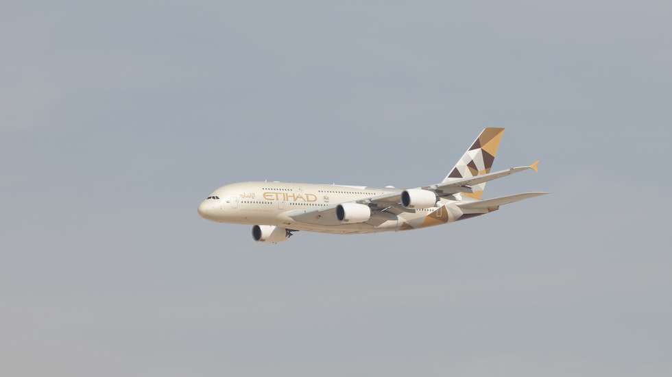 epa12531840 Airbus A380 Aircraft owned by Etihad Airways performs during the flying displays as part of Dubai Airshow 2025 at Dubai World Central - Al Maktoum International Airport, in Jebel Ali, Dubai, United Arab Emirates, 17 November 2025. The 19th edition of the Dubai Airshow 2025 runs from 17 to 21 November with the participation of around 150 countries and more than 1,500 exhibitors, over 200 aircraft in the flying and static display, and 450 speakers in the conferences.  EPA/ALI HAIDER