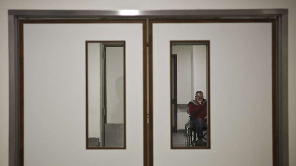 Há utentes que estão "semanas, meses sem receituário e sem consultas", devido à falta de médicos.