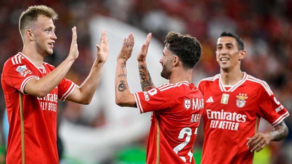 Tengstedt e Rafa marcaram os golos do Benfica num jogo em que Ángel Di María ameaçou por várias vezes o golo e David Neres saiu do banco para resolver com duas assistências