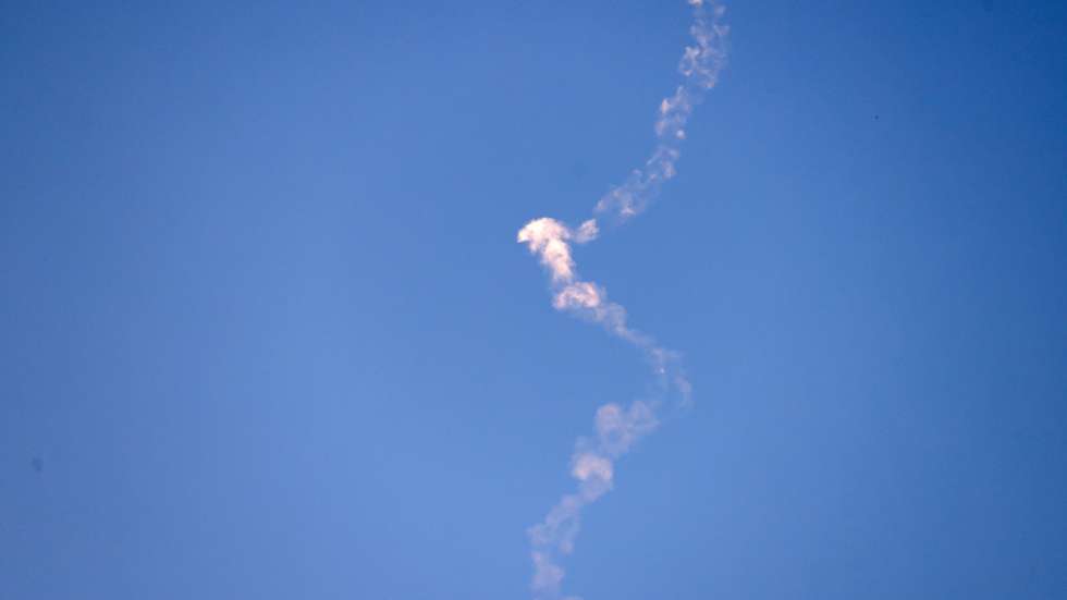epa12827820 Israel's Iron Dome air defense system intercepts projectiles over the West Bank city of Nablus, 17 March 2026.  EPA/ALAA BADARNEH