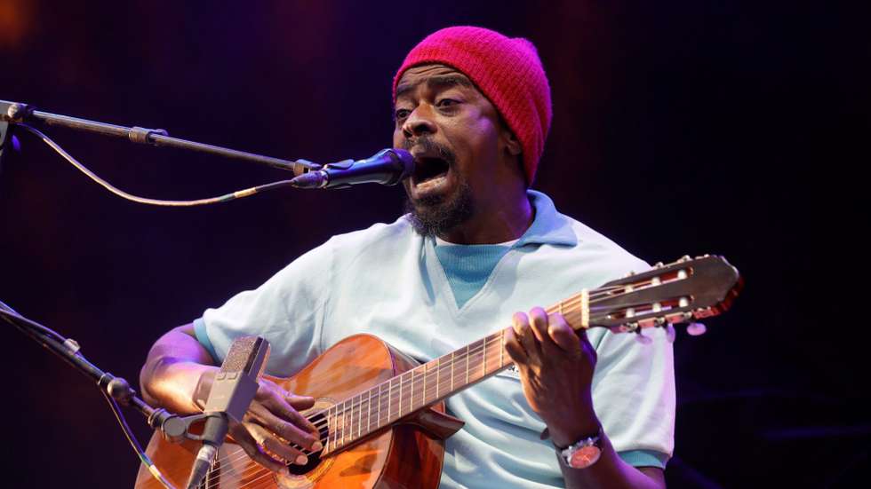 "Irmãos", "é, precisamente, uma homenagem à história de amizade e união entre os artistas, que agora realizam um sonho antigo"